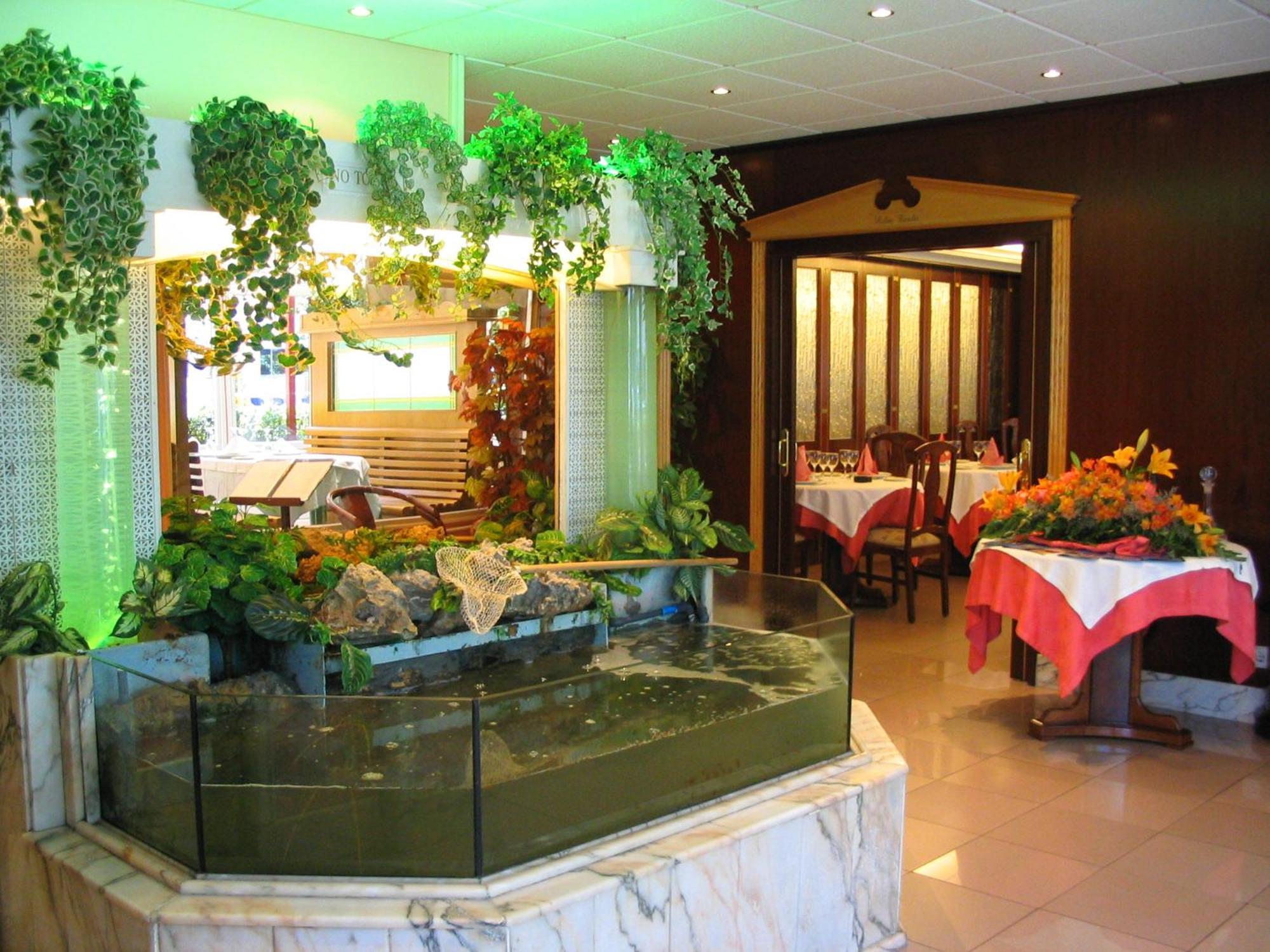 Hotel Isabel Isla Plana レストラン 写真